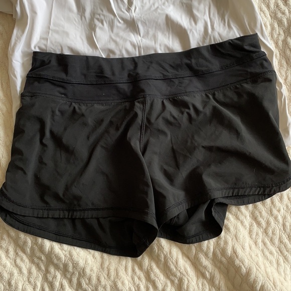 SIZE 8 bundle. LULULEMON - Picture 3 of 5